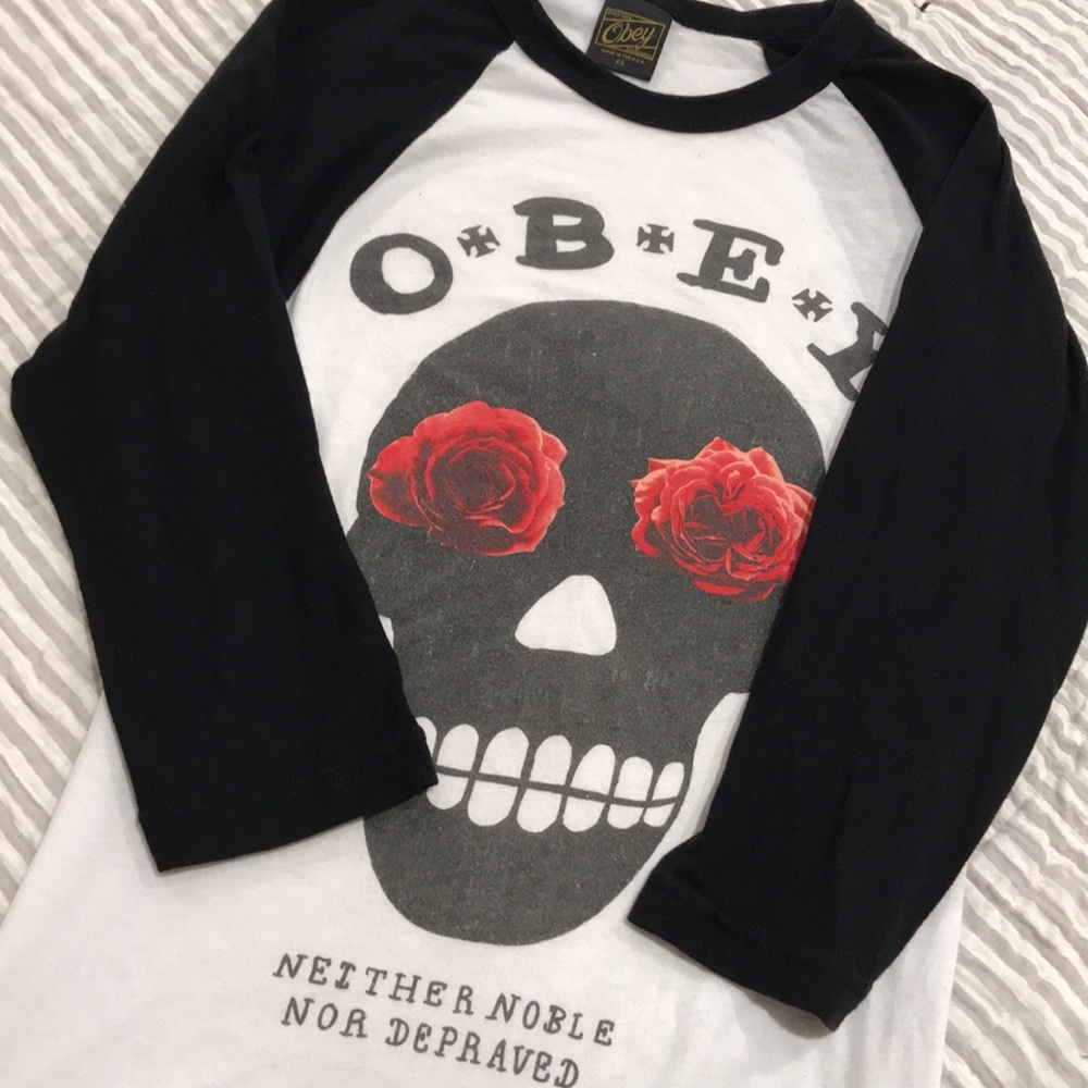 OBEY skull baseball t-shirt
